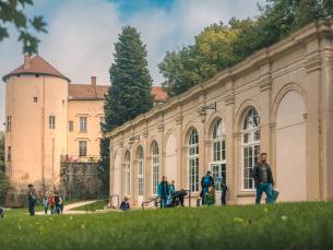 Le château de Chamagnieu a été acquis par Villeurbanne en 1929 et transformé en Centre éducatif de Plein Air en 1979. ©Lucas Frangella