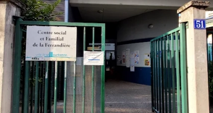 Le centre social inaugure ses espaces rénovés