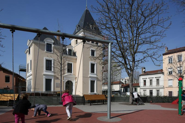 Maison Berty Albrecht Villeurbanne