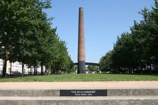 œuvre de Felice Varini au Parc du centre en 2002