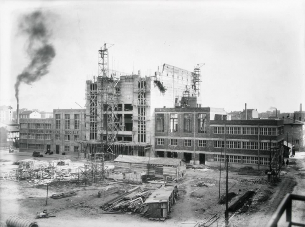 Construction du Palais du Travail